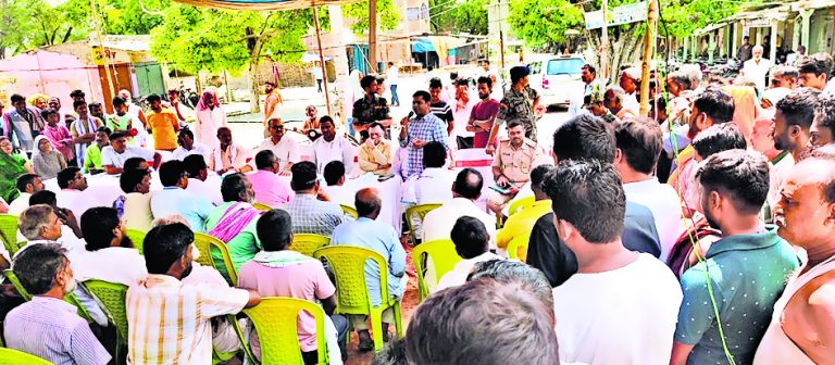 विधायक की पहल पर सोंधो अंधारीगाछी में खुलीं दुकानें