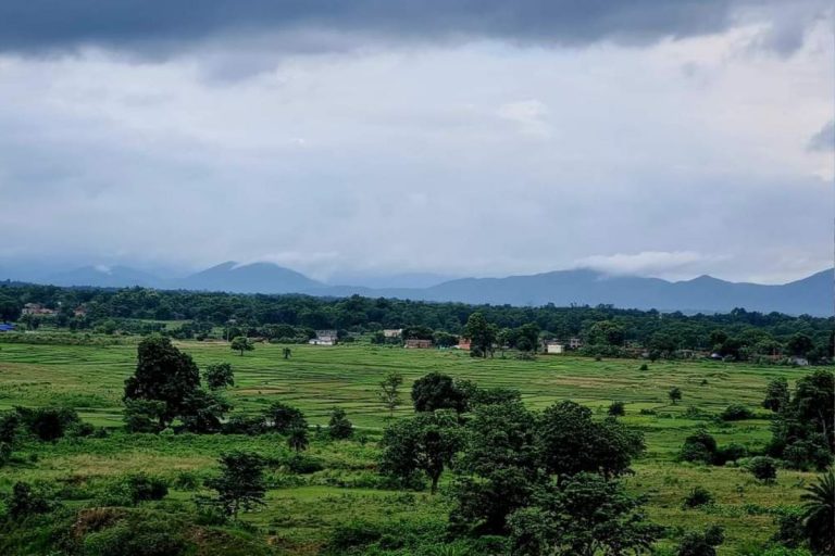 Jharkhand Weather: नवरात्रि के रंग में भंग डाल सकती है बारिश, वज्रपात का येलो अलर्ट