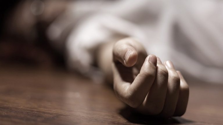 Bihar News: बिहार में कारोबारी की संदेहास्पद मौत, पंखे से लटकता मिला शव