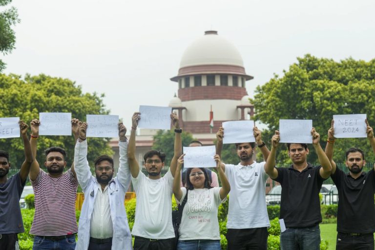 NEET-UG 2024 : ‘पेपर लीक लोकल है और केवल हजारीबाग-पटना तक ही सीमित है या…’, सुप्रीम कोर्ट ने जानें क्या कहा