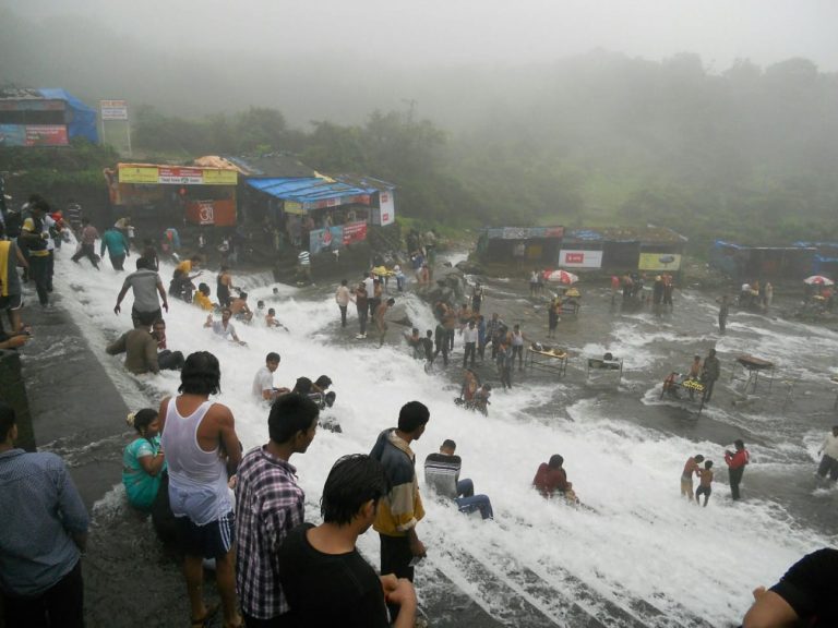 Bhushi Dam Tragedy: पिकनिक मनाने गया था परिवार, झरने में फिसलने से हुआ बड़ा हादसा