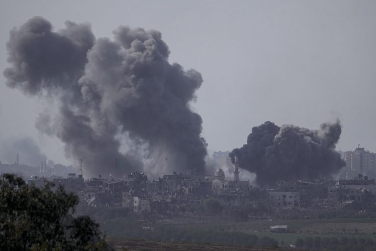 Israel Hezbollah War: लेबनान से ठन रही है लड़ाई! इजराइल में हाई अलर्ट, क्या छिड़ जाएगा तीसरा विश्वयुद्ध