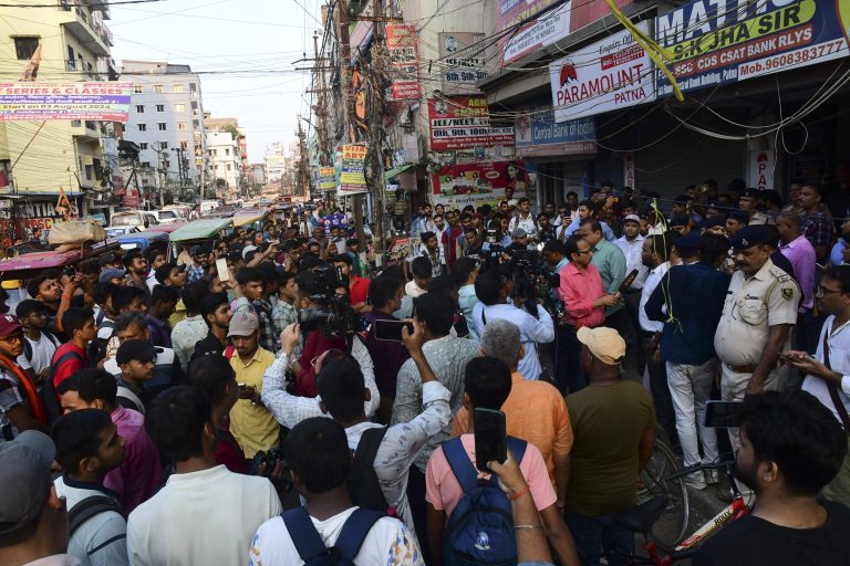 कोचिंग संस्थाएं मानक में फेल: पटना में 5000 से अधिक कोचिंग संस्थाएं हैं, 515 हैं रजिस्टर्ड…