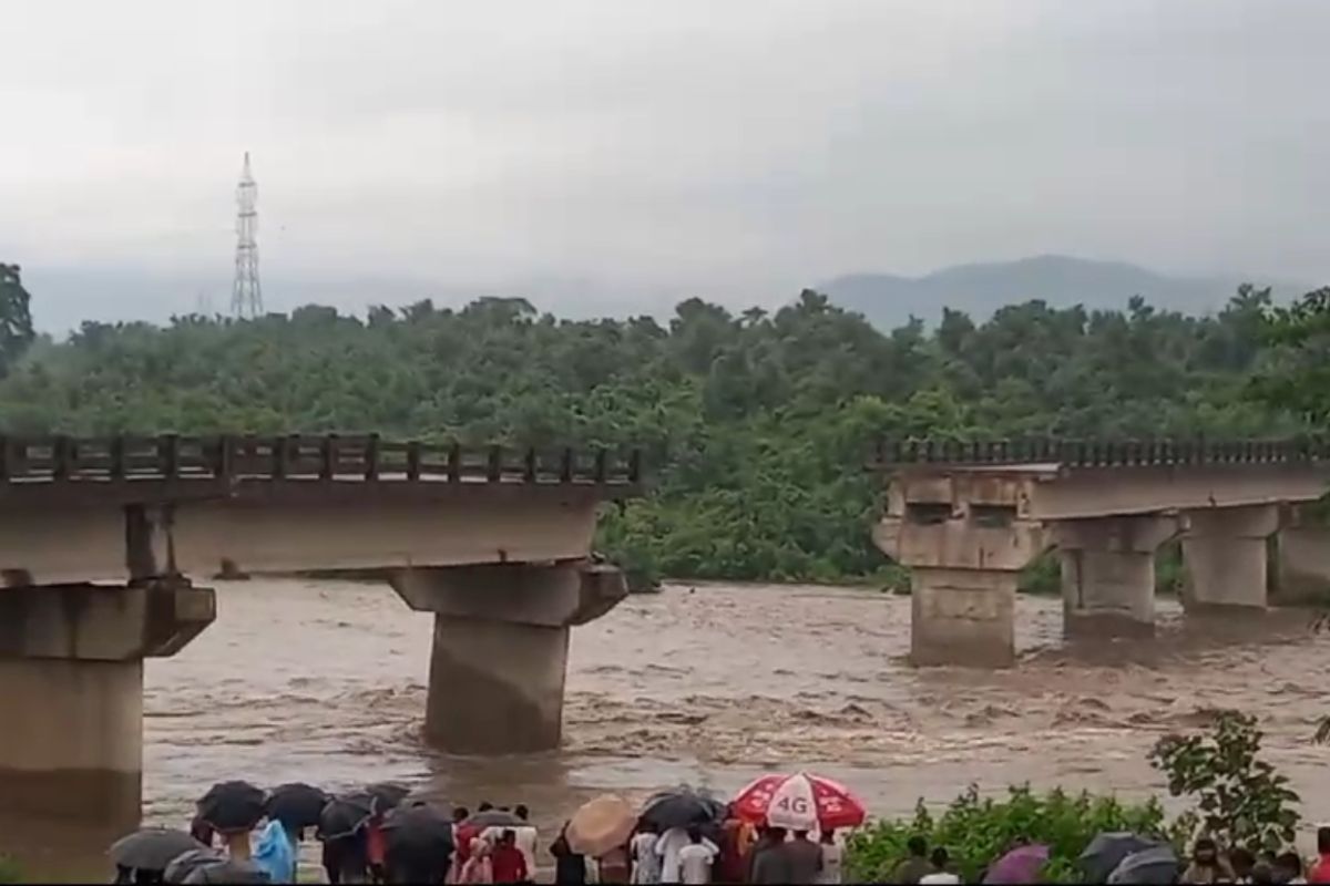 bridge over bokaro river washed away