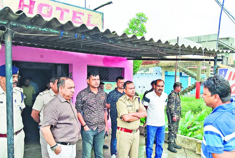crime news : सब इंस्पेक्टर की हत्या में दोस्तों पर भी पुलिस को संदेह