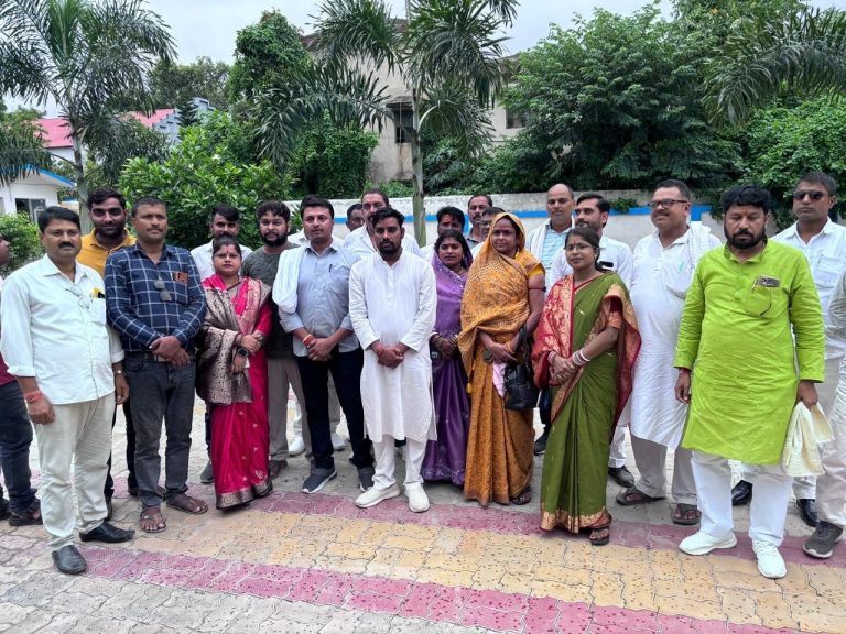 डीडीसी पर विकास विरोधी होने का आरोप, नाराज जिप सदस्य देंगे धरना