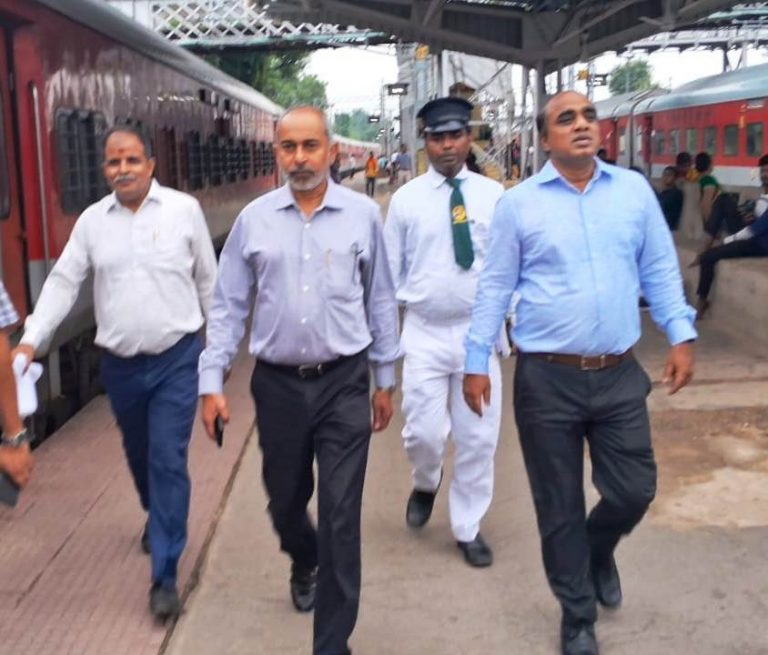 Metro Project Bihar: बिहार के चार शहरों में मेट्रो रेल का आगाज़? महाप्रबंधक के जमालपुर दौरे से उठे नए सवाल!