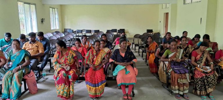 बागवानी सखियों को मिला लाभुक चयन का प्रशिक्षण