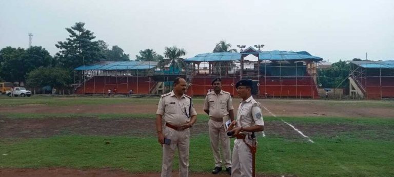 एसडीपीओ ने रानी ज्योतिर्मय स्टेडियम का लिया जायजा