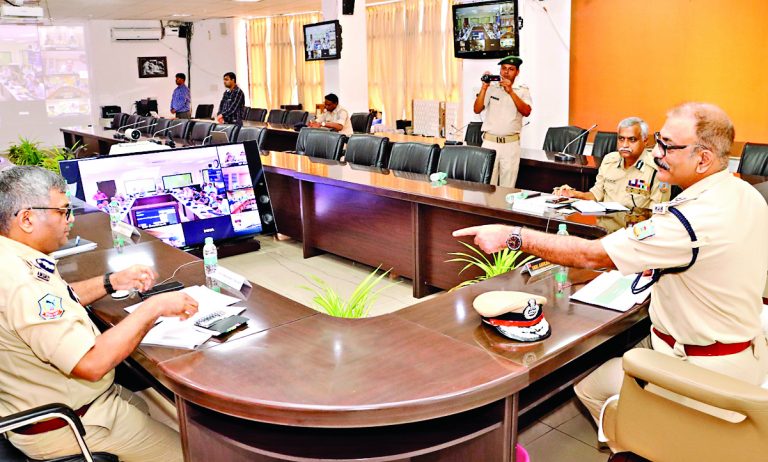 सीमावर्ती क्षेत्रों में सक्रिय नक्सलियों पर कार्रवाई करने की बनी रणनीति