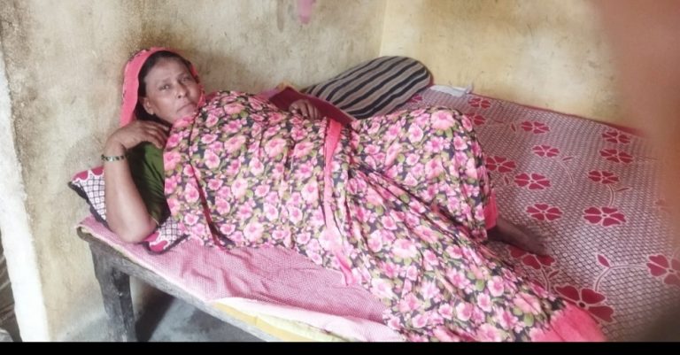 Samastipur News : बदमाशों ने पति को घर से बुलाकर चलायी गोलियां, वार्ड सदस्या पर फेंका तेजाब