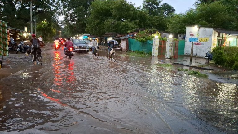 बारिश के बाद भी 24 घंटे में चार डिग्री सेल्सियस बढ़ा स्मार्ट सिटी का पारा, गर्मी व उमस से परेशानी