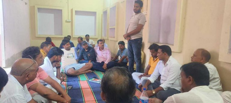 बिजली समस्या पर हुई चर्चा, दी आंदोलन की चेतावनी