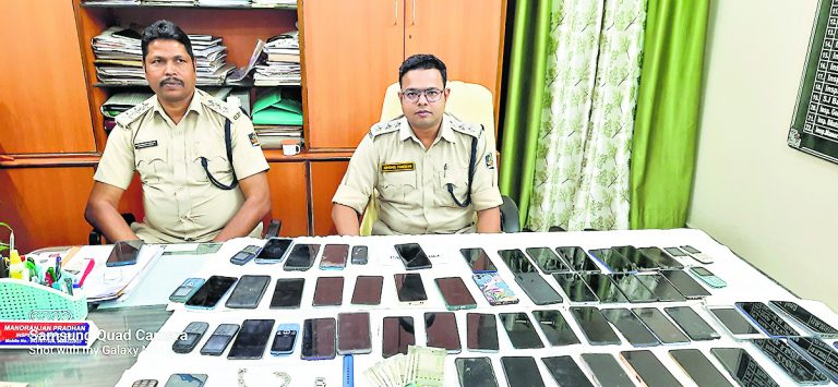 राजगांगपुर : चार नाबालिग सहित सात चोर गिरफ्तार, 83 मोबाइल व अन्य सामान बरामद