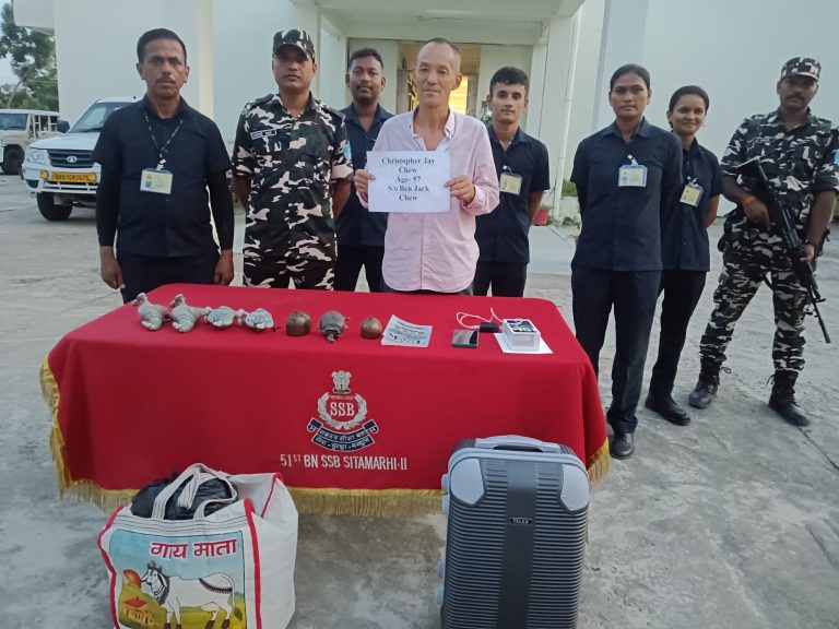 Sitamarhi News : भिट्ठामोड़ में नेपाल में प्रवेश करते अमेरिकन नागरिक गिरफ्तार