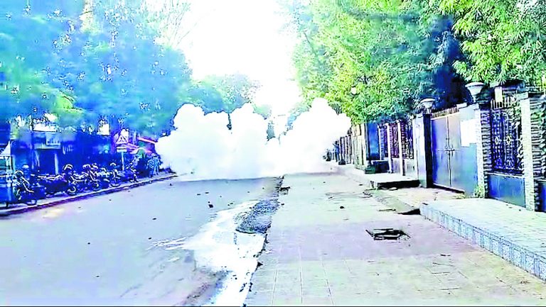 दुर्गापुर में माकपा की रैली पर हमला, माकपा कार्यालय पर हुई बमबाजी