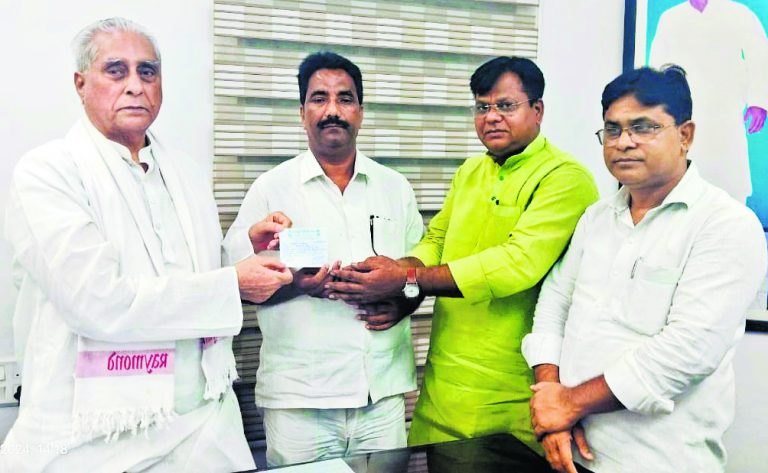 बसपा नेता काशीनाथ ने थामा राजद का दामन