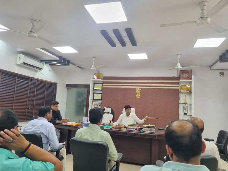 Samastipur News: Education news: विद्यालयों में भौतिक सुविधाओं को किया जायेगा पूर्ण