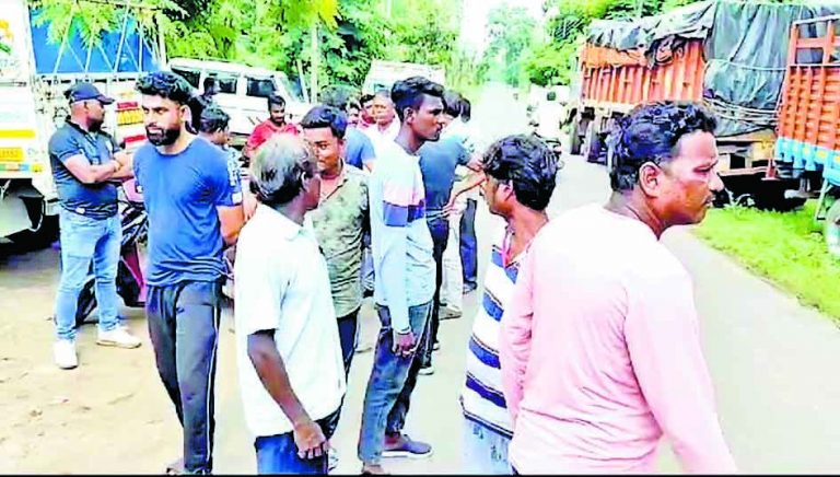 तृणमूल कांग्रेस के दो गुटों में हुई मारपीट, तीन घायल