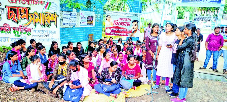 तृणमूल छात्र परिषद ने दिखायी ताकत, कड़े कानून बनाने की मांग