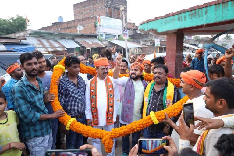 हेमंत सरकार को उखाड़ फेंकने के लिए झारखंड के युवा हैं संकल्पित : सिन्हा