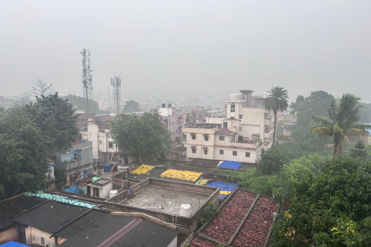 Jharkhand Weather : रांची और धनबाद में बदला मौसम