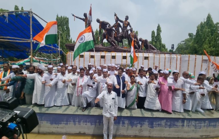 अगस्त क्रांति दिवस पर कांग्रेस ने निकाली तिरंगा यात्रा, देखिए वीडियो नीतीश को लेकर क्या कुछ कहा…