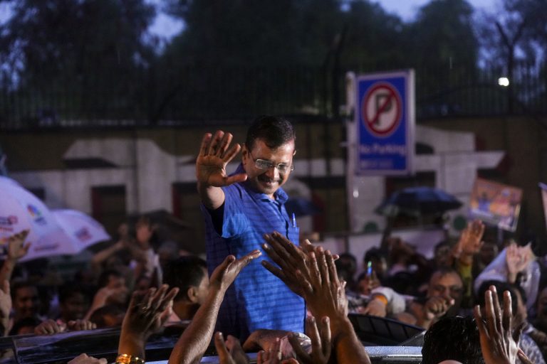 Arvind Kejriwal Bail: तिहाड़ से निकलकर गरजे केजरीवाल, कहा- ‘जेल मुझे कमजोर नहीं कर सकती’, BJP  पर भी बरसे