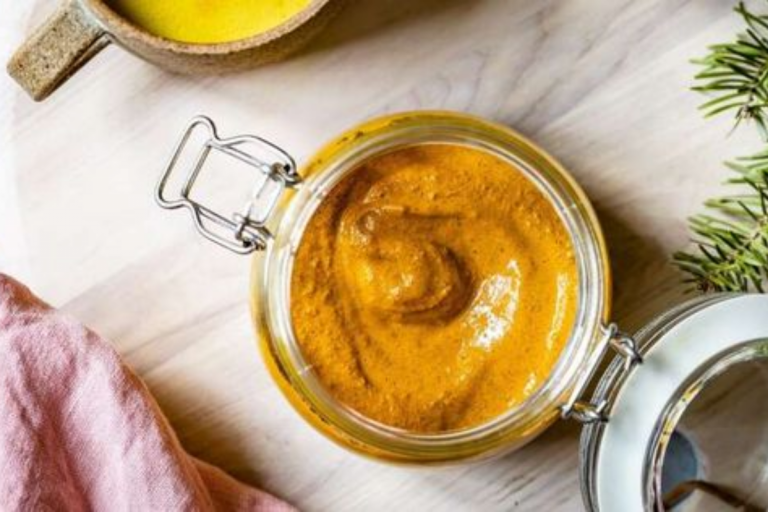 Aloe vera Turmeric Paste for Cracked heel: फट गई है एड़ियां तो रात को लगायें एलोवेरा हल्दी पेस्ट, इसे बनाना है बेहद आसान
