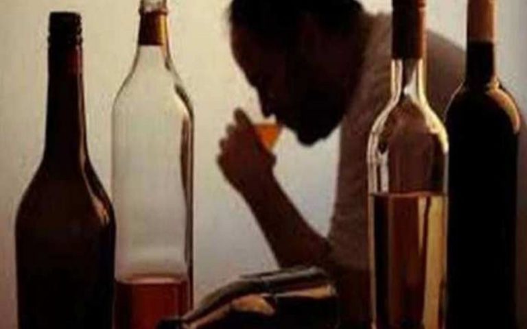 Muzaffarpur News: जिले में शराब तस्करों का भंडाफोड़, स्मार्ट सिटी प्रोजेक्ट के मैनेजर ने किया ये खुलासा