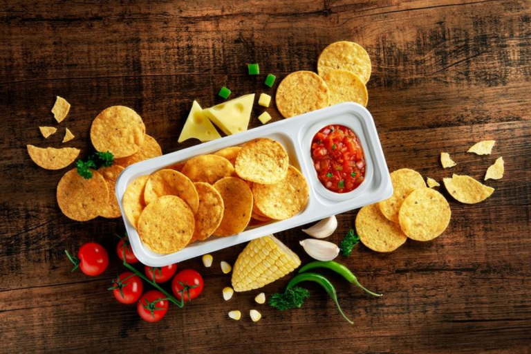 Potato Wafers Recipe: घर पर अचानक आ गए है मेहमान तो झटपट बनायें ये पोटैटो वैफर