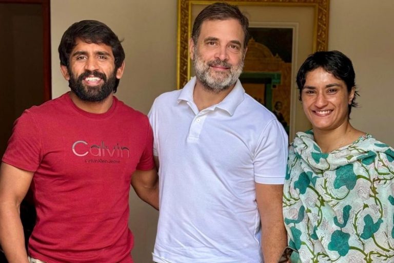 राजनीति के अखाड़े में उतरेंगे विनेश फोगाट और बजरंग पूनिया? राहुल गांधी से मुलाकात के बाद अटकलें तेज