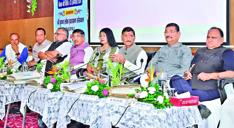 Ranchi news : योजनाओं का बेहतर तरीके से करें क्रियान्वयन : संजय सेठ