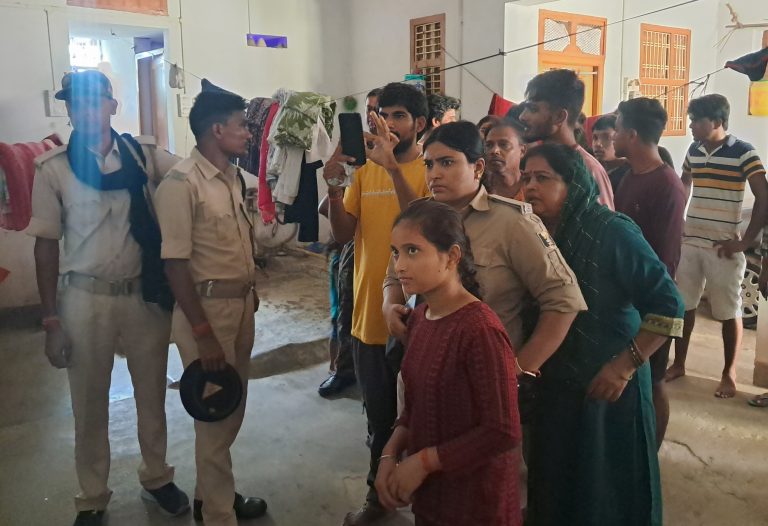 Samastipur News: Crime News: शिक्षक की पत्नी ने गले में फंदा लगाकर की आत्महत्या, कमरे में फंदे से झूलता मिला शव