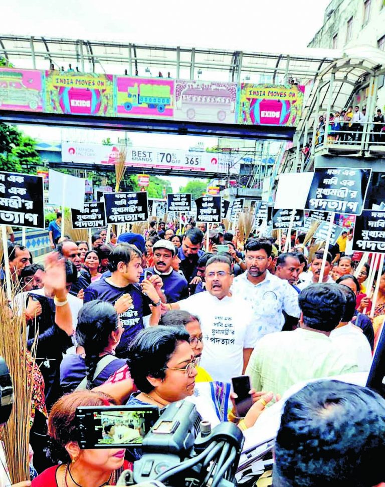 संदीप घोष के मामले को दूसरे राज्य ले जाये सीबीआइ : शुभेंदु अधिकारी