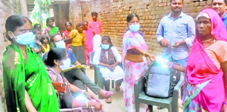 Gaya News : आमस के महुआवां के महादलित टोले में फैला डायरिया