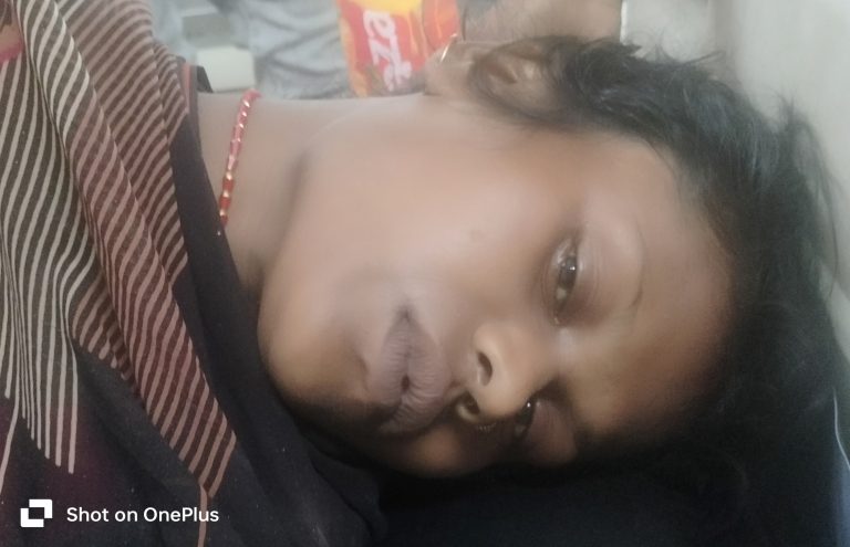 कोसी तटबंध पर दो बाइक की टक्कर में एक महिला सहित तीन जख्मी