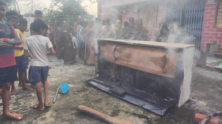 घर में लगी आग मामले में थाना में आवेदन, कार्रवाई की मांग