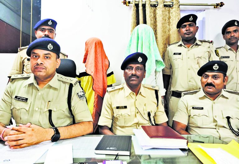 Patna : चोरी का सामान फर्जी कागजात बना कर ओएलएक्स पर बेचते थे, तीन गिरफ्तार