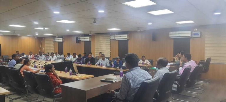 भूमि सर्वेक्षण में स्वलिखित वंशावली मान्य , प्रपत्र-2 में दे जमीन की जानकारी