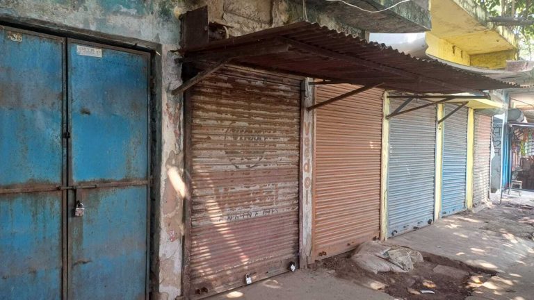 धांधली : निगम के आधे से अधिक स्टॉलों को लीजधारी किराये पर देकर वसूल रहा मोटी रकम