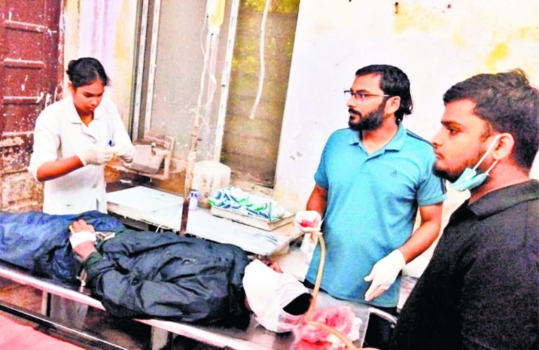 hajipur news. छिनतई का विरोध करने पर डिलिवरी ब्वाॅय को मारी गोली