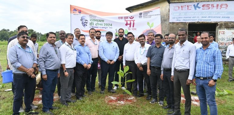 Bokaro news: पर्यावरण संतुलन से ही मानव सुरक्षित व खुशहाल रहेगा : बीके तिवारी