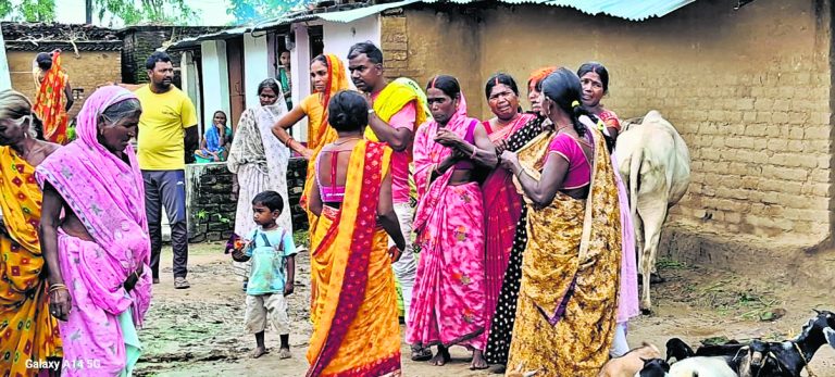 Gaya News : रोशनगंज में वृद्ध ने फांसी लगाकर कर की आत्महत्या
