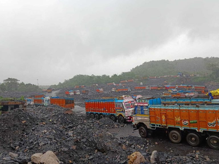 लगातार बारिश से कोलियरी में कोयला उत्पादन प्रभावित और डिस्पैच प्रभावित, जनजीवन अस्त-व्यस्त