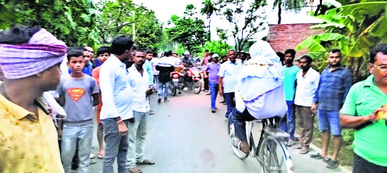 hajipur news.जंदाहा में दो बाइकों की टक्कर में युवक की मौत