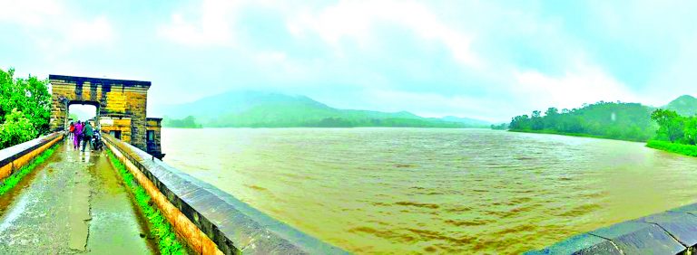 DHANBAD NEWS: माटीगढ़ा डैम में पानी खतरे के निशान से चार फीट ऊपर पहुंचा