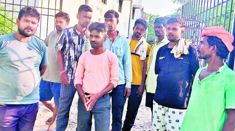siwan news. दहेज के लिए महिला की गला दबाकर हत्या का आरोप