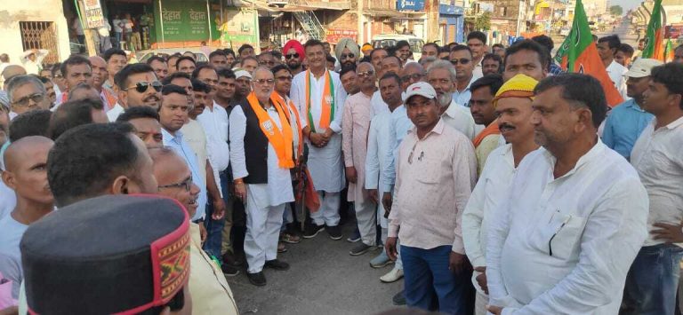 कमर कसकर चुनाव मैदान में उतरें कार्यकर्ता : सांसद