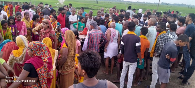 विद्युत प्रवाहित तार की चपेट में आने से युवक की मौत